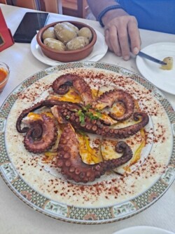 Guachinche El Escondite de Ángeles